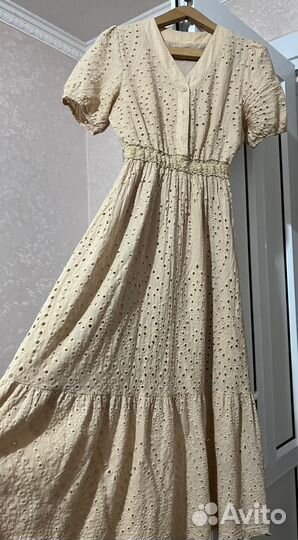 Ботистовое платье