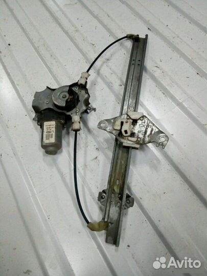 Стеклоподъемник Nissan Primera P12