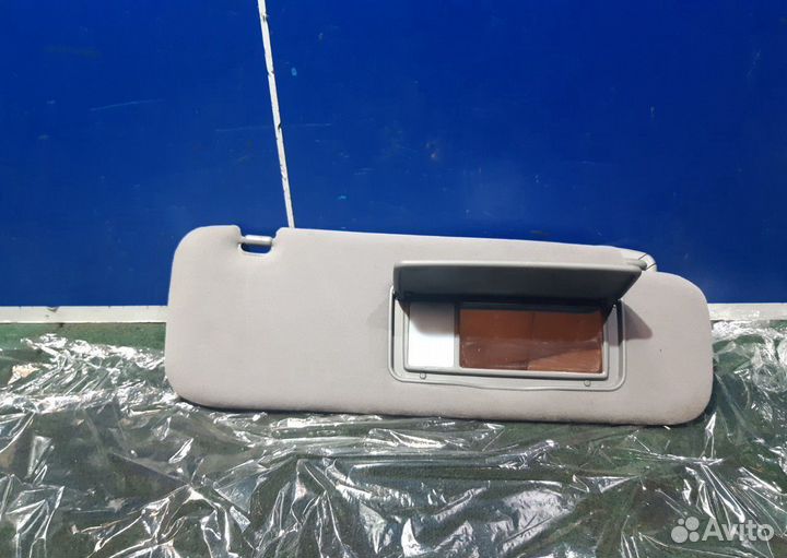 Козырек солнцезащитный правый Toyota LC 100 разбор