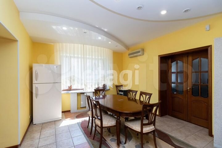 4-к. квартира, 176,9 м², 2/10 эт.