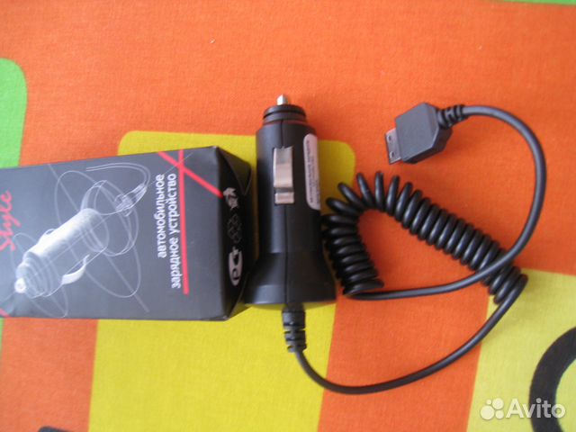 Автомобильная зарядка