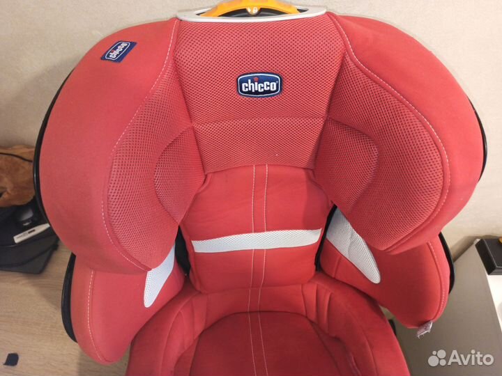 Детское автокресло 15 до 36 кг chicco
