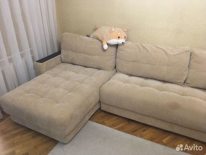 Подам угловой диван