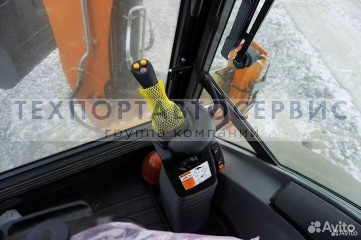 Экскаватор-погрузчик CASE 695 ST, 2023