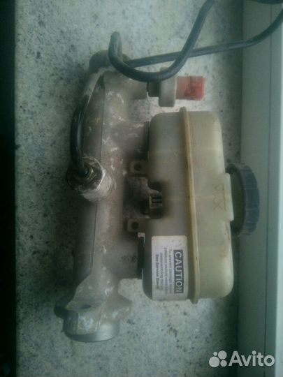 Главный тормозной цилиндр Форд