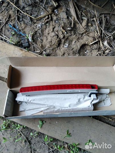 Стоп сигнал крышки багажника мерседес 211