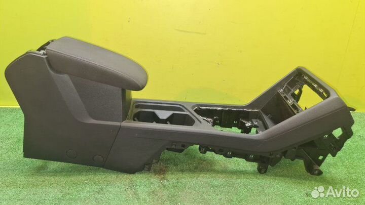 Консоль центральная Volkswagen Tiguan NF 2018