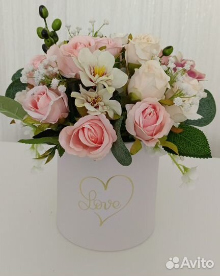 Флористические композиция из цветов