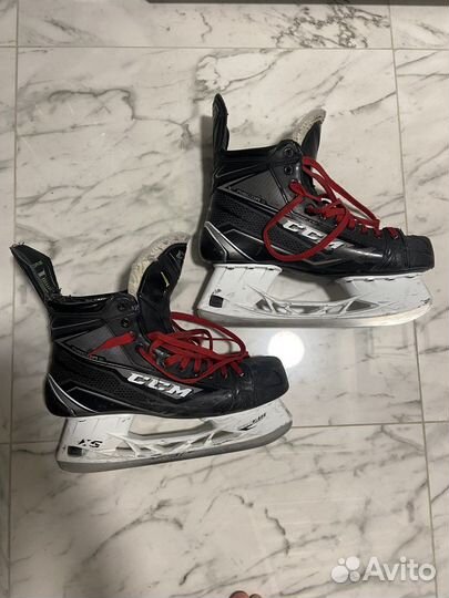 Коньки хоккейные ссм