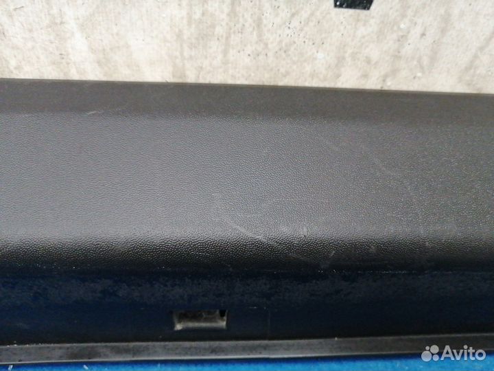 Накладка порога правая 87752-B8000 Hyundai Santa