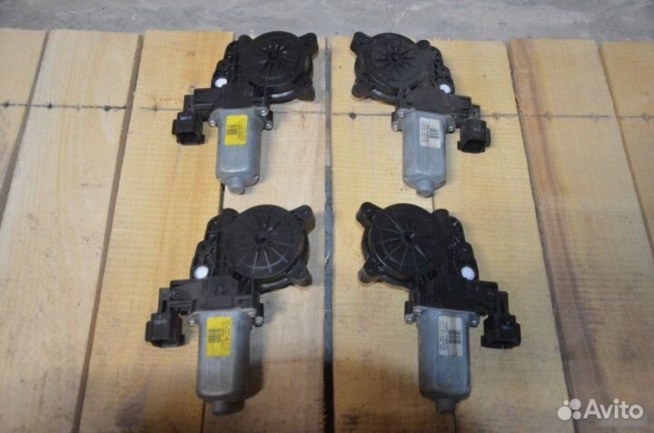 Моторчики стеклоподъемников Land Rover Range Rover