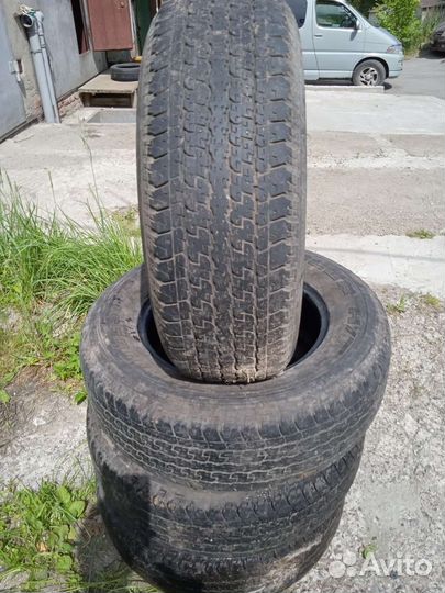 Bridgestone Dueler H/T 265/65 R17