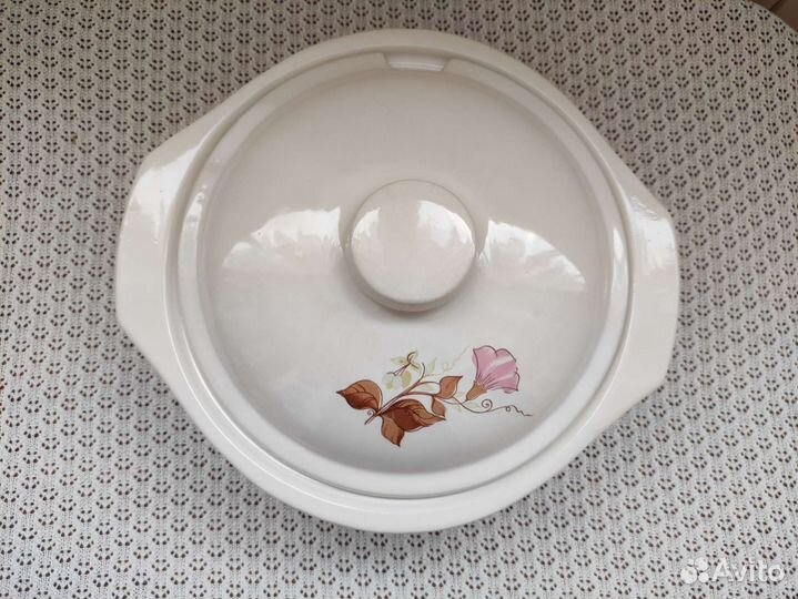 Фарфоровая супница СССР