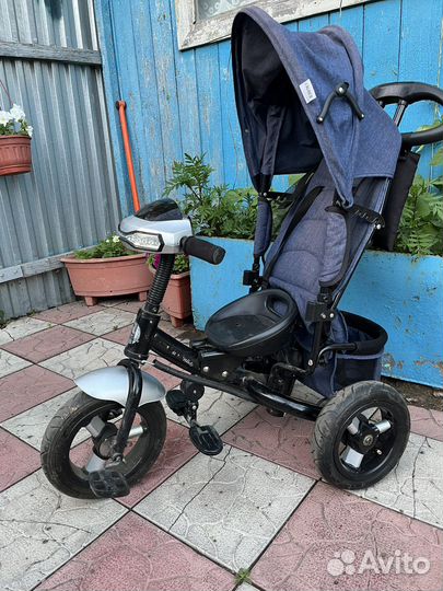 Трехколесный велосипед