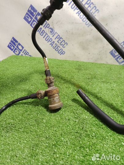 Главный цилиндр сцепления Nissan Tiida хэтчбек 1.6