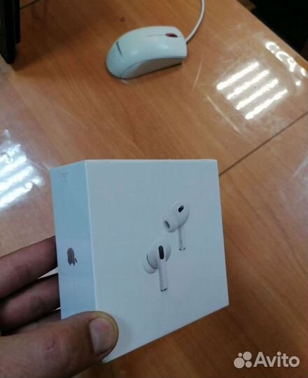 Беспроводные наушники apple airpods