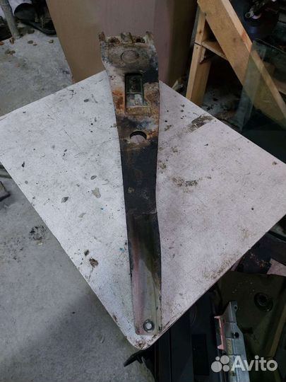 Продольный подрамник Haima 3