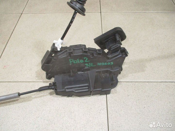 Замок двери задней левой VW Polo 2020