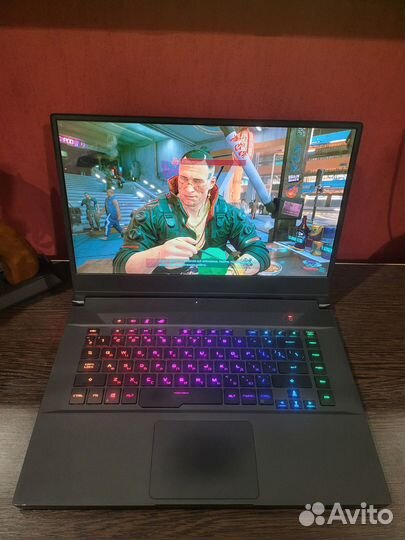 Asus ROG Zephyrus S15 - i7 - RTX2080 - 300Hz