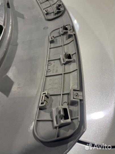 Решотка радиатора Nissan Note NE12