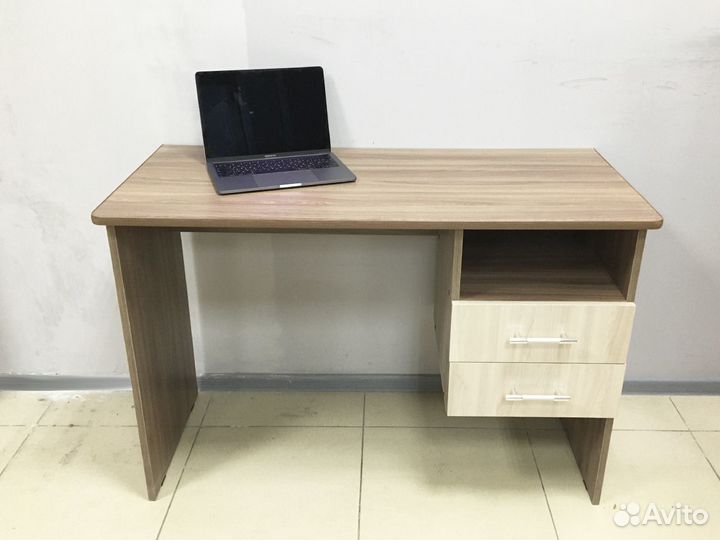 Стол компьютерный на Чехова 282