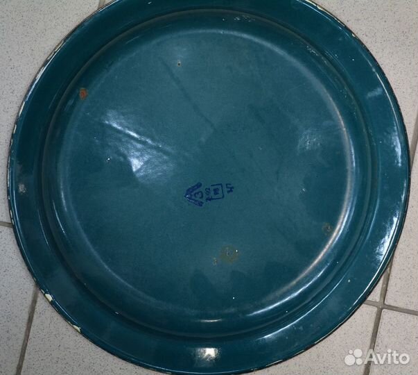 Большое эмалированное блюдо- родине 50 лет. лмз
