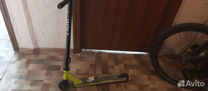 Трюковой самокат в б/у
