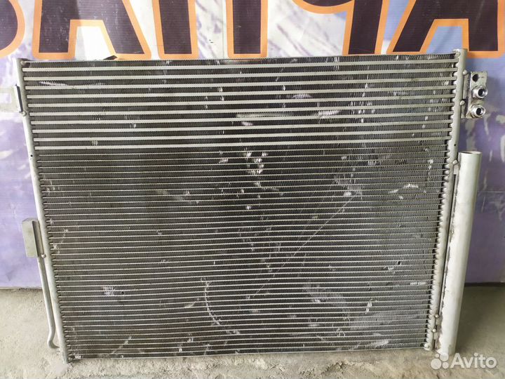Jeep grand cherokee wk2 радиатор кондиционера