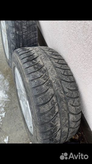 R18 Bridgestone Blizzak Ice 255/55, PCD 5x120 DIA 74.1