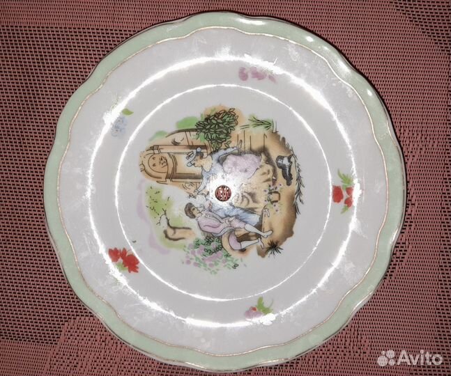 Тарелки от фруктовницы горка этажерка