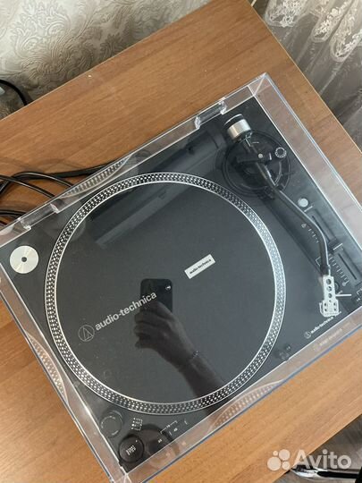 Проигрыватель винила audio-technica AT-LP140xp