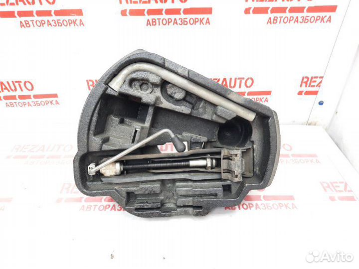 Ящик для инструментов в багажник Skoda Octavia A4