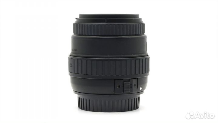 Sigma AF 28-70mm f/3.5-4.5 MC UC Zoom for Canon EF