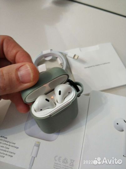 Беспроводные наушники apple airpods оригинал