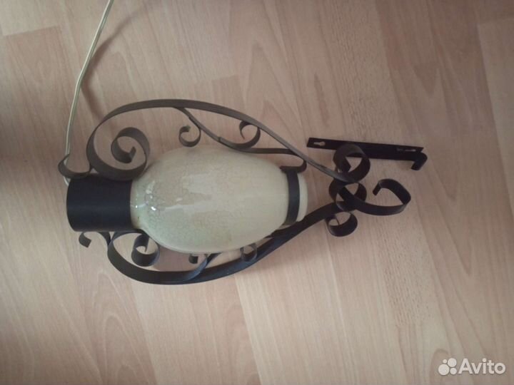 Раритетный настенный светильник