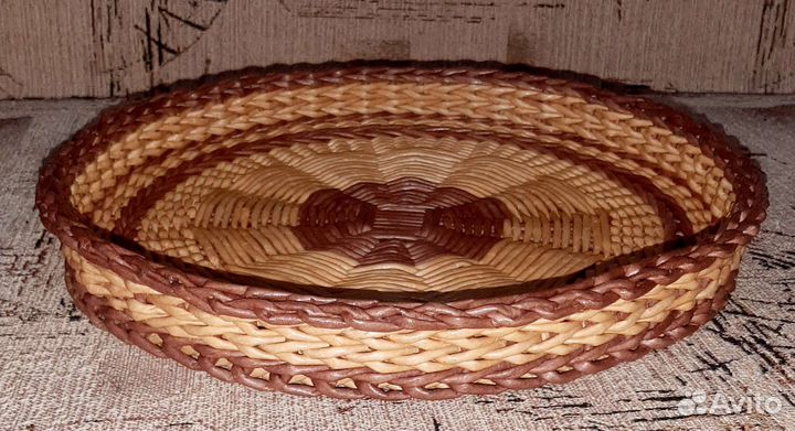 Поднос плетёный