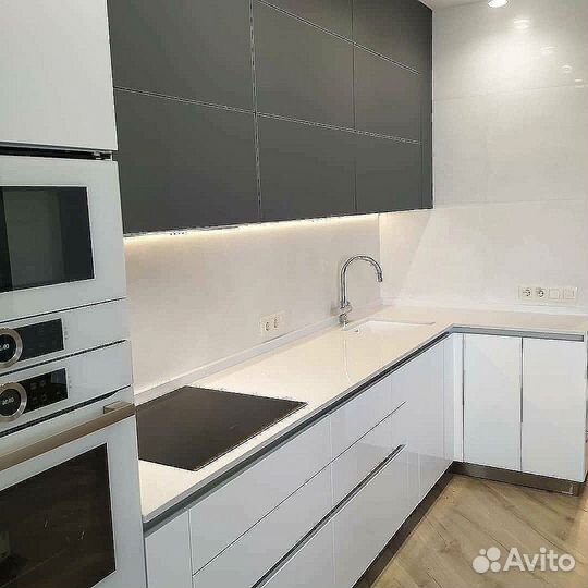 Кухня в потолок