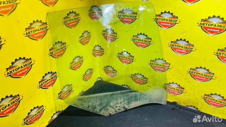 Стекло двери задней правой Renault Symbol 1