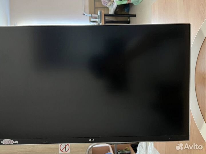 Монитор LG 27UD69P-W