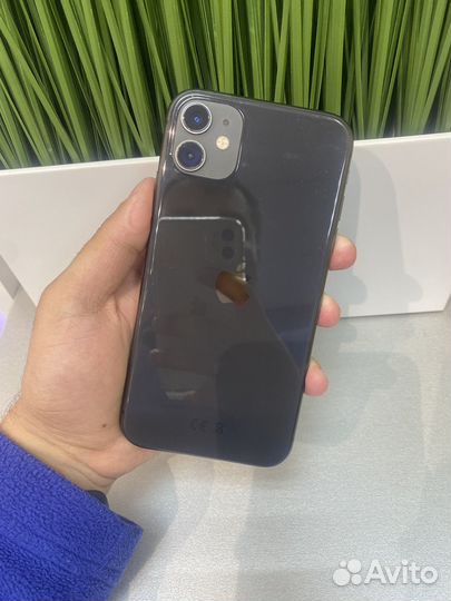 iPhone 11, 64 ГБ