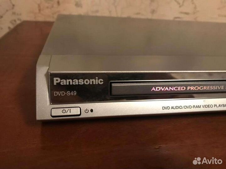 Проигрыватель panasonic DVD-S49