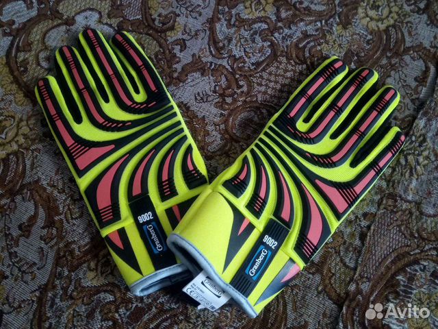 Противоударные перчатки