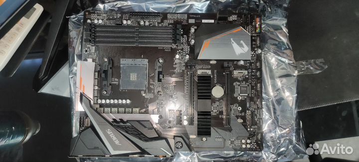 Продаю комплект AMD 7 Ryzen 2700x, Gigabyte B450 a
