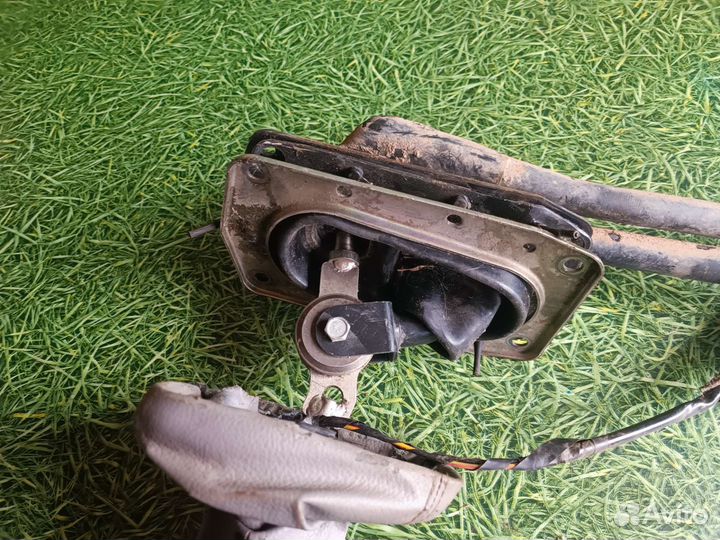 Кулиса МКПП Лада Калина 2008 г