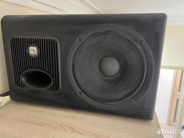 Активный савбуфер JBL LSR 6312 SP оригинал