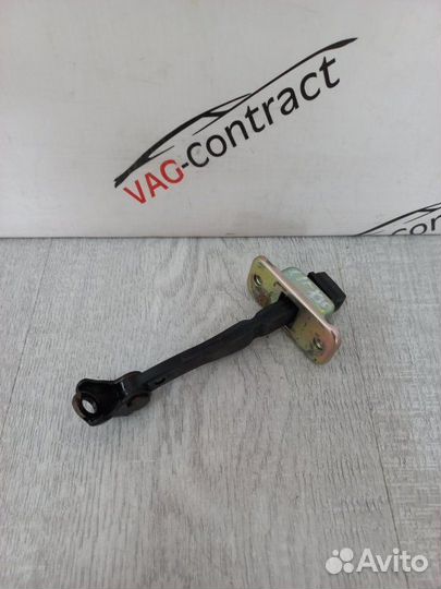 Ограничитель двери передний левый Lifan X50 2014