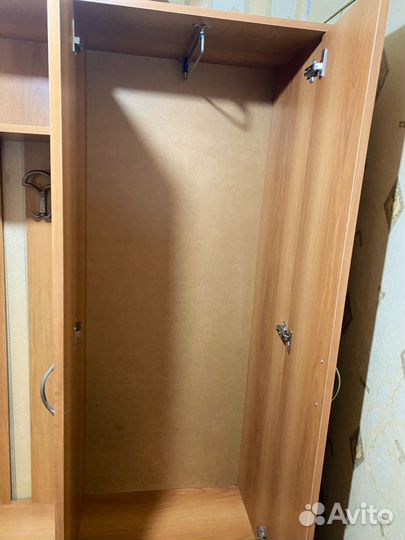 Прихожая со шкафом бу