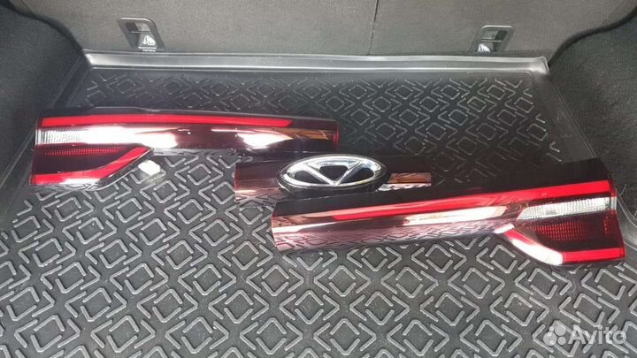 Задний фонарь (из 3-х частей) на Chery Tiggo 7 PRO