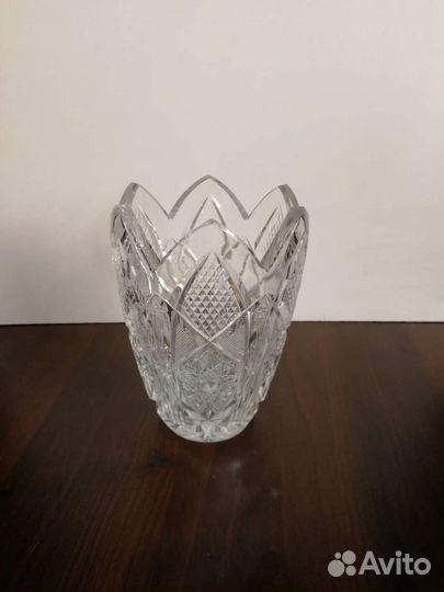 Хрустальная ваза тюльпан