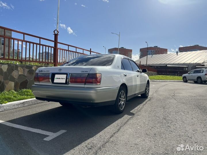 Toyota Crown 2.5 AT, 2000, 285 619 км